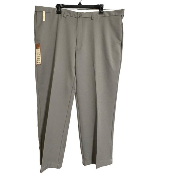 Haggar Classic fit plain front 44w 32L NWT - Picture 1 of 9